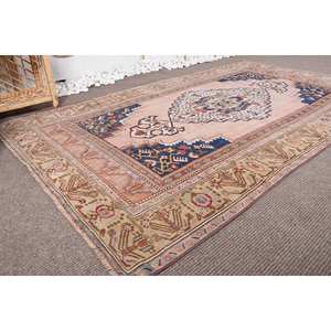 พรมขนสัตว์คลาสสิกตุรกีวินเทจขนาด4.6x7.9ฟุตดีไซน์สีเบจและสีดำเย็บปะติดปะต่อกันด้วยน้ำยาง - Product Image 2