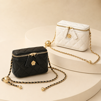 Sac bandoulière matelassé en PU pour femme avec logo personnalisé, fermeture éclair camélia et chaîne, vente en gros
