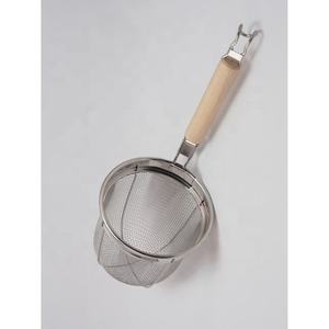 Wholesale Price Straining Noodle Basket Fine Mesh Net <b>Strainer</b> L-0218 Basket Noodle <b>Strainer</b> Plain Wood Handle - Product Image 1
