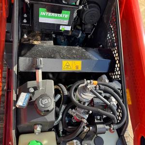 ENVÍO GRATUITO Kubota SCL 1000 Mini Cargadora Compacta con Certificación EPA y CE, Cilindro Hidráulico Eaton, Motor Principal, Bomba, Caja de Cambios, Engranaje, PLC - Product Image 6