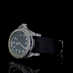 Montre de luxe personnalisée Hip Hop en forme de feuille à deux tons avec diamants en moissanite pour hommes avec cadran personnalisé et design unique - Product Image 4