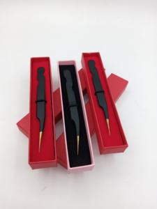 Pince à épiler professionnelle de haute qualité, durable, en acier inoxydable, avec revêtement en poudre noire, pointe dorée, longueur 10 mm, pointe lisse - Product Image 4