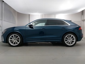 Audi RS Q8 4.0T quattro V-8 de 2022, gasolina, automático, SUV/crossover, 5 plazas. - Product Image 4
