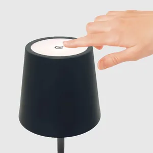 Lampada da Tavolo Luna Personalizzata, Gadget su Misura per Illuminazione Perfetta - Product Image 5