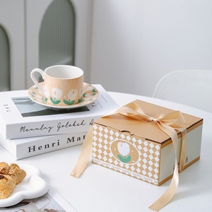 ชุดถ้วยชาเซรามิกสไตล์วินเทจนอร์ดิก พร้อมจานรอง ลายดอกทิวลิปเพ้นท์มือ ความจุ 220 มล. ทนทาน พกพาสะดวก เหมาะสำหรับเป็นของขวัญ - Product Image 5