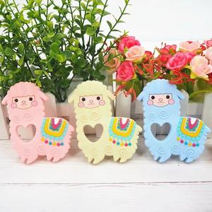 Venta al por mayor de animales de grado alimenticio varilla pequeña de silicona artículos para niños regalo de enfermera mordedura ovejas mordedor bebé silicona CE - Product Image 1