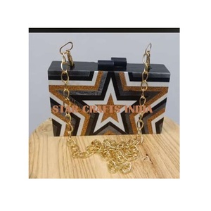 สีเรซินครีมพร้อมคลัทช์สไตล์คัตเวิร์คสูง กระเป๋าสะพายล่าสุดคลัทช์สําหรับสาวและสตรี Partywear กระเป๋าถือเรซินที่น่าสนใจ - Product Image 5