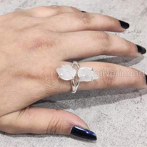 แหวนเงินแท้ 925 สำหรับผู้หญิง ดีไซน์หยดน้ำ ประดับมูนสโตนธรรมชาติหลากสี หินคู่ เหมาะเป็นของขวัญวันเกิดเดือนมิถุนายน งานแฮนด์เมด สำหรับเทศกาลคริสต์มาส - Product Image 1