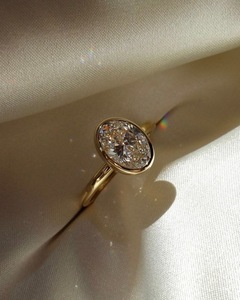 Anillo de Compromiso de Oro Rosa de 18K para Mujer, Corte Ovalado, Diamante Natural con Certificado IGI, Estilo Clásico Minimalista para Uso Diario - Product Image 1