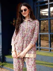Ensemble coordonné en rayonne imprimée à la mode pour femmes de Maruti (Kurta/Kurti) pour l'exportation de vêtements indiens et pakistanais - Product Image 4