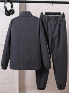 Conjunto Deportivo Casual de Primavera para Hombre, 2 Piezas, Chaqueta y Pantalones, Disponible para Envío Inmediato, Venta al Por Mayor - Product Image 2