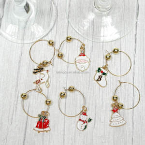 Charmes de verre à vin de Noël Marqueurs de boissons saisonniers en alliage de zinc Accessoires de fête pour décorations de table - Product Image 4
