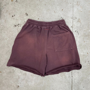 กางเกงขาสั้นผู้ชายแบบหนา ผ้าโพลีเอสเตอร์/คอตตอน ซักย้อมสีแบบแอซิด แห้งเร็ว เป็นมิตรกับสิ่งแวดล้อม สไตล์สตรีทแวร์ ขาดๆ แบบซันเฟด สีพื้น - Product Image 2