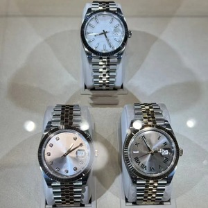 Reloj Mecánico Automático de Lujo para Hombre Super Vs, de Latón con Acabado en Oro Amarillo, 38 mm, Cristal de Zafiro, Esfera Analógica, Botón de Presión, Cierre Oculto - Product Image 2
