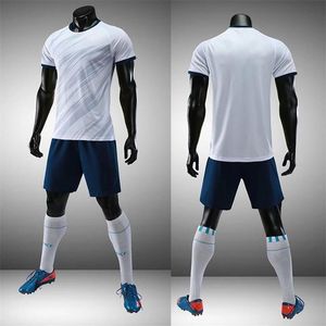 Uniformes de rugby más vendidos con logotipo personalizado Impresión personalizada de alta calidad transpirable disponible en diferentes tamaños Precio al por mayor - Product Image 1