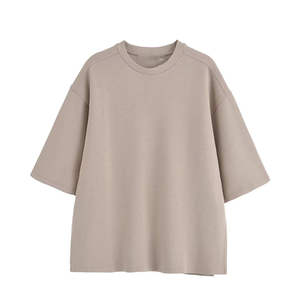 Camiseta Personalizada para Mujer con Bordado Desgastado, Diseño Moderno 2024, Corte Holgado y Camiseta Rosa para Mujer - Product Image 1