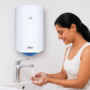 Ferroli Calypso scaldabagno elettrico verticale capacità 80 litri classe energetica C 2 anni di garanzia confezione da 1 - Product Image 2
