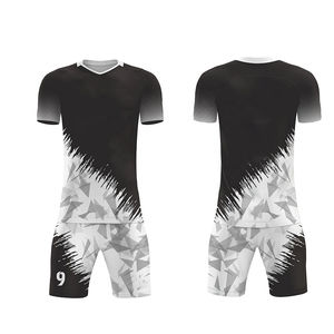 Uniformes de Fútbol Personalizados al por Mayor con Nombre de Equipo, Mangas Cortas, 100% Poliéster, Transpirables y de Secado Rápido para Entrenamiento de Equipos - Product Image 1