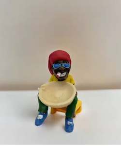 Wholesale Modern Portable <b>Ashtray</b> Medium Resin with Custom Logo High Quality Hot Decoration Trend Bob's Signature - Product Image 2