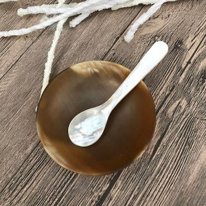 Cuchara de caviar de concha de nácar natural con logotipo láser personalizado al por mayor con alta calidad, bonita mini cuchara varias funciones - Product Image 1