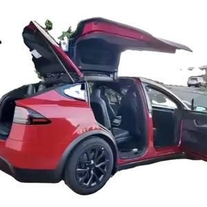 SUV 2023 Grande, Eléctrico, Automático, Tracción en las Cuatro Ruedas, Más de 700 km de Autonomía NEDC, 200-250 kW, Motor 4L, R18, Cuero, Manual, Luz Oscura, ACC - Product Image 1