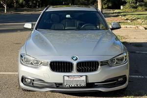 Voiture d'occasion haut de gamme 2018 B-MW 328d xDrive Sports Wagon Turbodiesel - Product Image 6