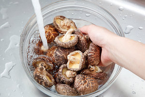 ÉTIQUETTE PROPRE SÉCHÉE SHIITAKE/ENTIER OU TIGE/SÉCHAGE NATUREL - Product Image 5