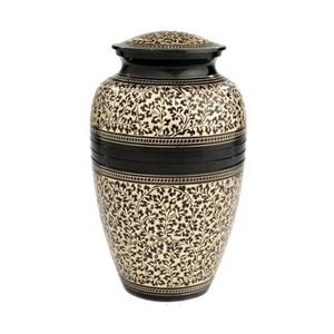Nueva Urna Funeraria de Metal con Diseño Elegante y Atractivo para Cenizas Humanas, Hecha a Mano, Negra, Brillante y Pulida - Product Image 5