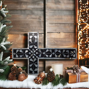 Venta al por mayor hecha a mano de pino madre de perla incrustaciones religiosa Santa Cruz colgante de pared para decoración de Navidad - Product Image 1