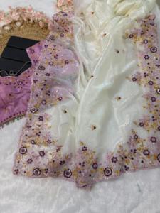 เสื้อส่าหรีผ้าไหมสีขาวสุดพิเศษสำหรับเจ้าสาวชุดปาร์ตี้ชาติพันธุ์สุดหรูสีทองบดแบบเรียบล่าสุด - Product Image 3