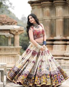 High Selling Traditional Navratri Special Muslin Cotton Lehenga Choli Set Digital Printed Real <b>Mirror</b> Work for Women's Party - Product Image 5