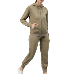 Survêtements tendance de qualité supérieure pour femmes Logo personnalisé Tarifs de gros par fabricant pour les survêtements pour femmes - Product Image 4