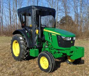 Tractores utilitarios John Deere 5045e usados de segunda mano en venta - Product Image 3