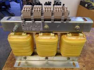 Transformador Trifásico de Diseño Italiano Original de 6kVA con Estándares UL - Product Image 3