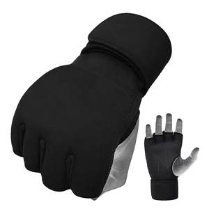Bandes de protection intérieures pour les mains en gel professionnel avec sangles de maintien extra longues pour la protection et l'entraînement en boxe - Product Image 1