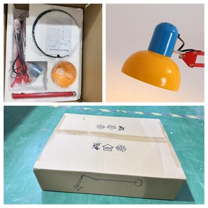مصباح طاولة LED قابل للطي بتصميم مخصص للمصنع، مناسب للمكتب والدراسة والمطاعم - Product Image 3
