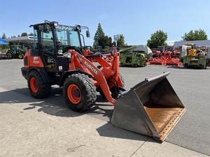 2019 Chargeur sur pneus Kubota R630 Taille compacte, haute performance - Product Image 3