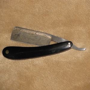 Navajas de Afeitar Damasco con Mango de Cuerno, Navajas de Afeitar Premium - Product Image 1