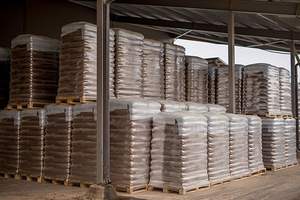 Granulés de bois biologiques en bois de pin mélangé de qualité supérieure ENplus A1 6mm 8mm 10mm 990kg - Product Image 6