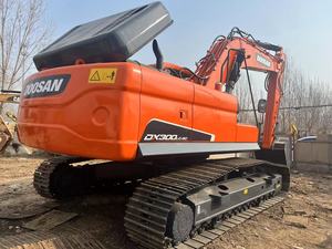 Machine de terrassement coréenne d'origine Doosan DX300 LCA, excavatrice Doosan DX300 d'occasion, DX300LC-9C, pelle de 30 tonnes à vendre. - Product Image 2