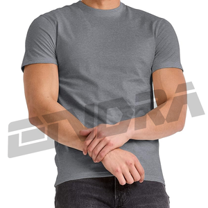 T-shirts vierges pour hommes, couleur bleue unie, style simple, en coton doux, parfaits pour l'impression de vêtements décontractés, à usage quotidien, au look moderne. - Product Image 4