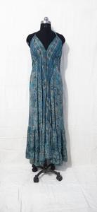 Robe Maxi à fleurs Boho pour femmes Look d'été léger et élégant pour les vacances Promenades sur la plage Fêtes et escapades décontractées - Product Image 3