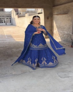 Nuevo diseñador bohemio Casual Chinon Sharara traje pesado elástico bordado trabajo lindo sólido puntada completa secuencia bordado - Product Image 1