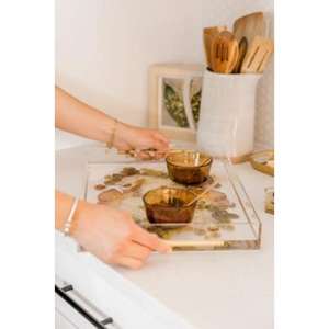 Plateau de service en résine de qualité supérieure pour la décoration intérieure de luxe, idéal pour les tables à manger formelles et décontractées - Product Image 5