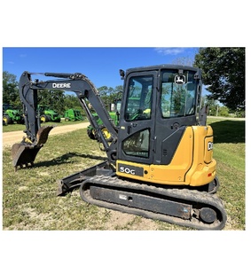 Mini-excavatrice polyvalente John Deere 50G avec attache rapide hydraulique et conduites d'alimentation auxiliaires à haut débit de 21 GPM - Product Image 1