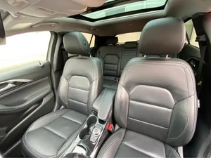 INFINITI QX30 Premium 2022, Mini Auto Eléctrico, Volante a la Derecha, Rosa, Morado Intenso, Dorado, Caja de Cambios Automática para Adultos Pequeños - Product Image 4