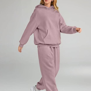 Custom Street Apparel Casual Athletic Zipper Jacket + Jogger Pants Chándales para Mujeres - Product Image 1