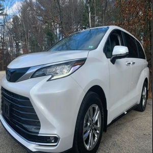 2022 Toyota Siennas SE bastante usados, sin accidentes y garantía. - Product Image 5