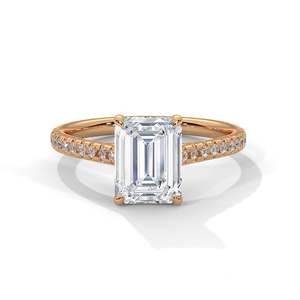 Bague de fiançailles solitaire en diamant de laboratoire taille émeraude 2 carats avec bande pavée en or jaune/rose/blanc 14K/18K/10K – Élégante et cultivée en laboratoire - Product Image 1