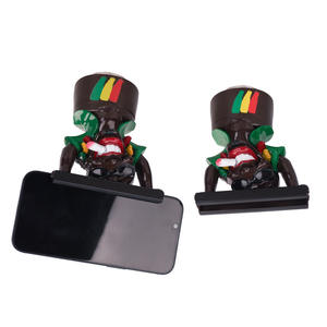 Broyeur d'herbes de conception jamaïcaine audacieuse Broyeur jamaïcain de qualité supérieure nouvellement conçu pour le broyage d'herbes - Product Image 3